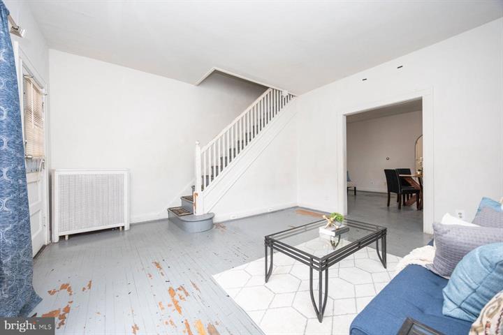 3237 Dudley Avenue — Photo 4